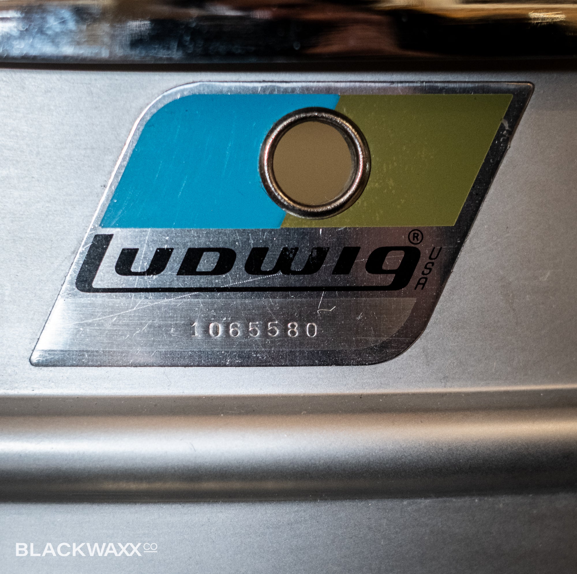 VINTAGE: Ludwig Acrolite - Pointed Blue/Olive Badge - 1065580