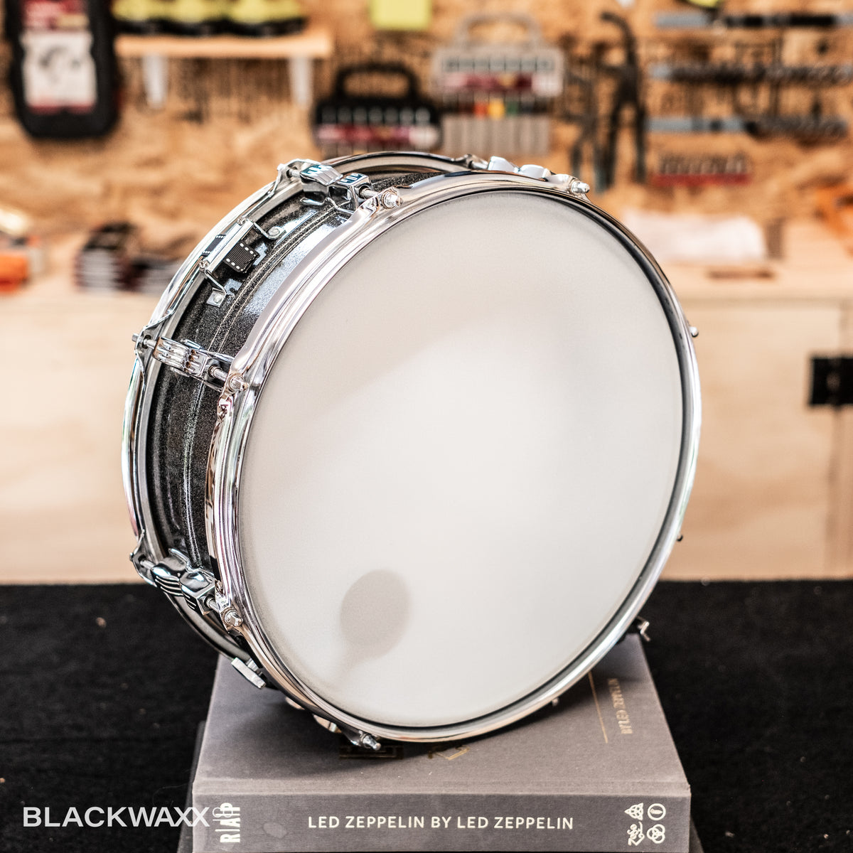 Vintage Ludwig Black Galaxy Acrolite 14x5 serial 6340574, view 18