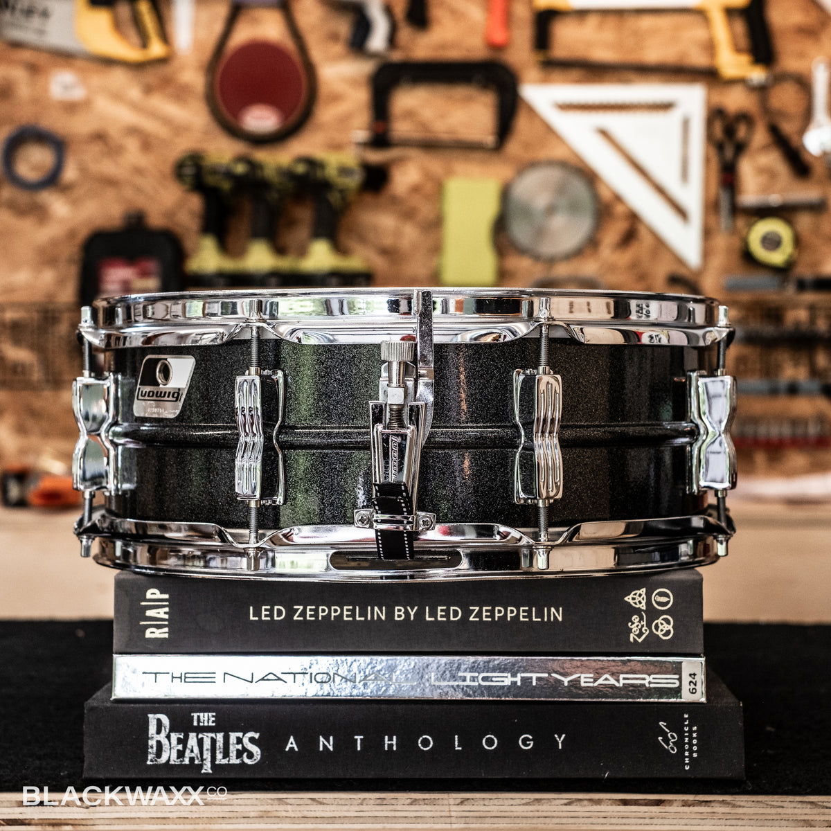 Vintage Ludwig Black Galaxy Acrolite 14x5 serial 6340574, view 2