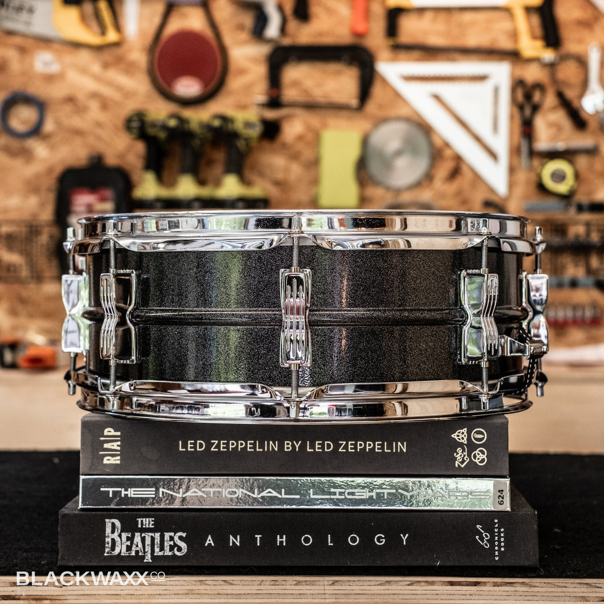Vintage Ludwig Black Galaxy Acrolite 14x5 serial 6340574, view 4