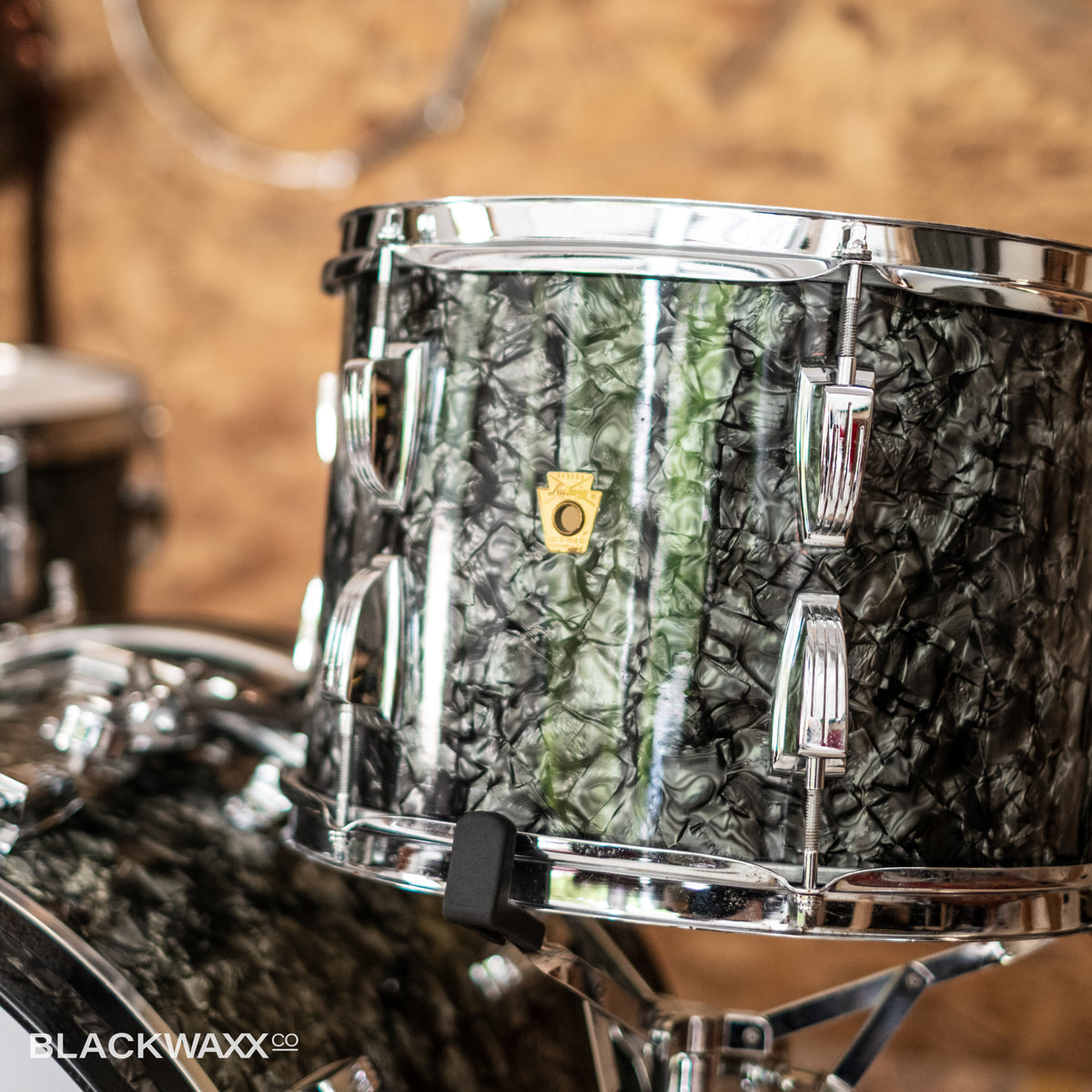 VINTAGE: Ludwig Super Classic - 22, 13, 16 - Black Diamond Pearl