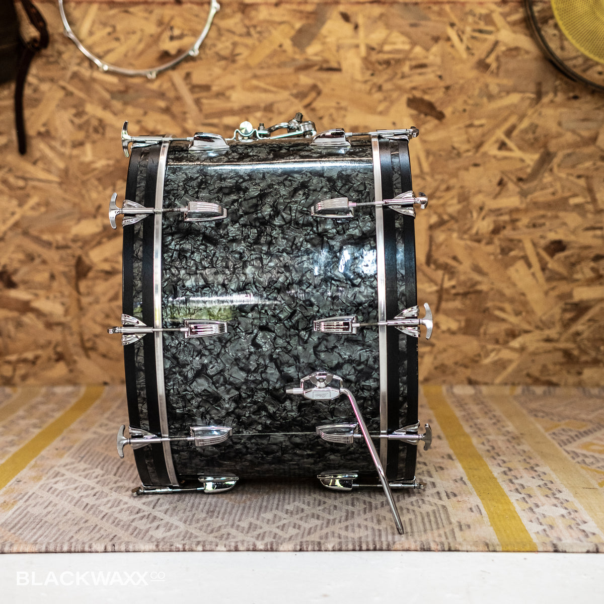 VINTAGE: Ludwig Super Classic - 22, 13, 16 - Black Diamond Pearl