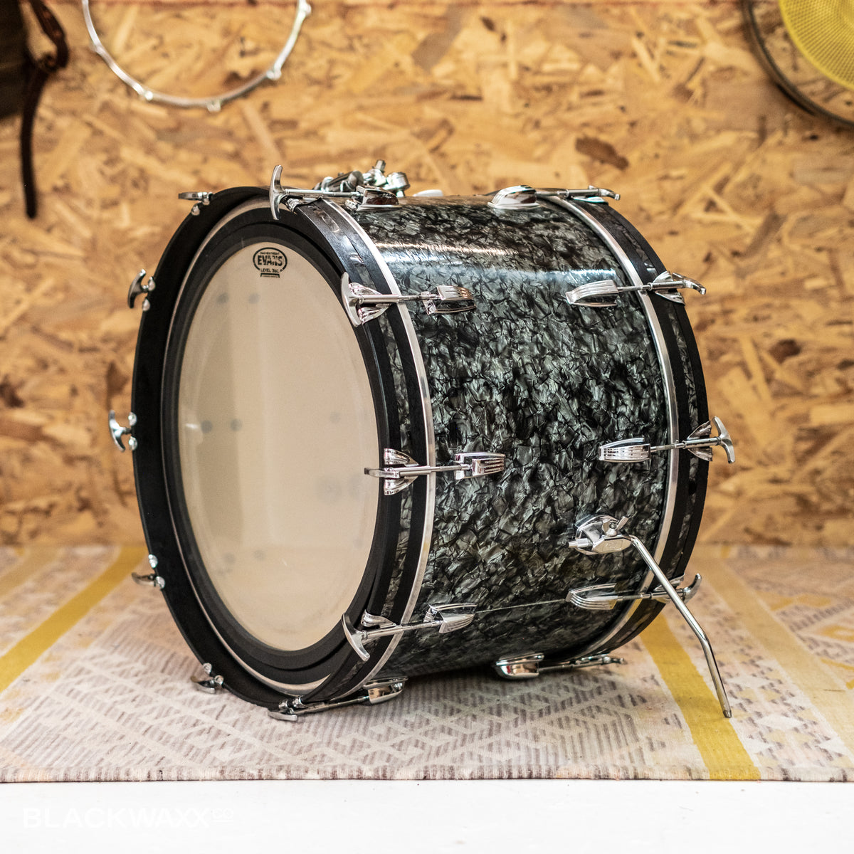 VINTAGE: Ludwig Super Classic - 22, 13, 16 - Black Diamond Pearl