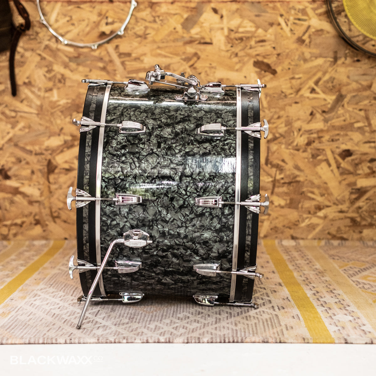 VINTAGE: Ludwig Super Classic - 22, 13, 16 - Black Diamond Pearl
