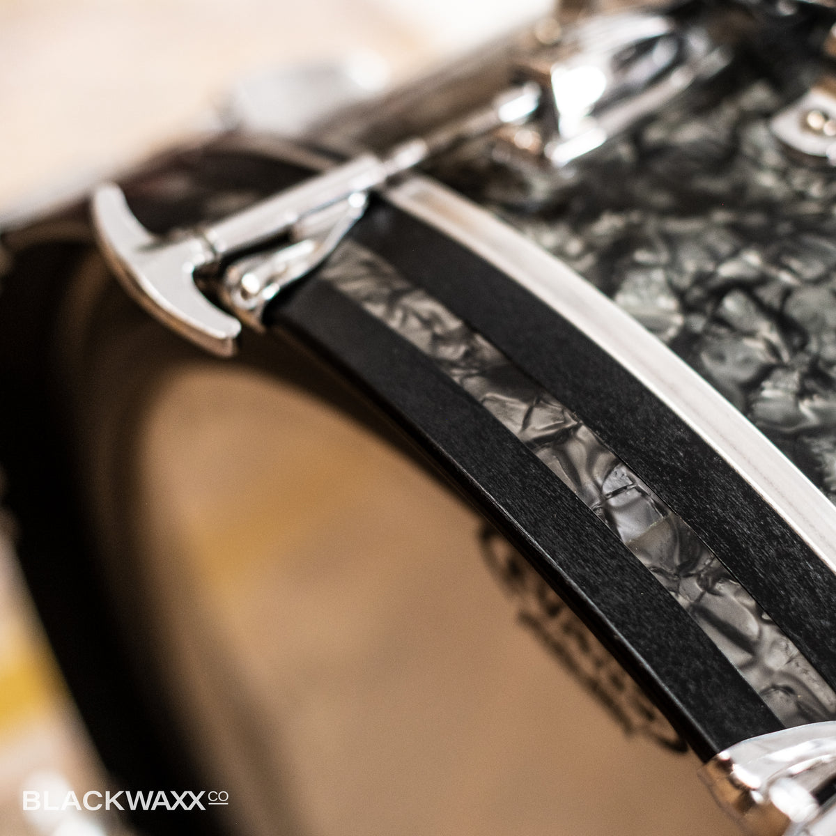 VINTAGE: Ludwig Super Classic - 22, 13, 16 - Black Diamond Pearl