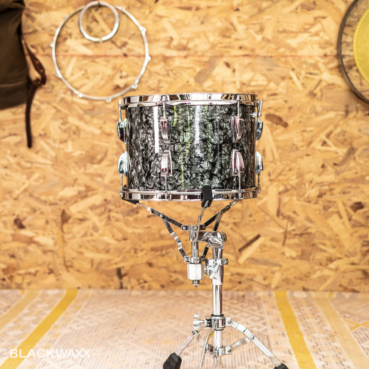 VINTAGE: Ludwig Super Classic - 22, 13, 16 - Black Diamond Pearl