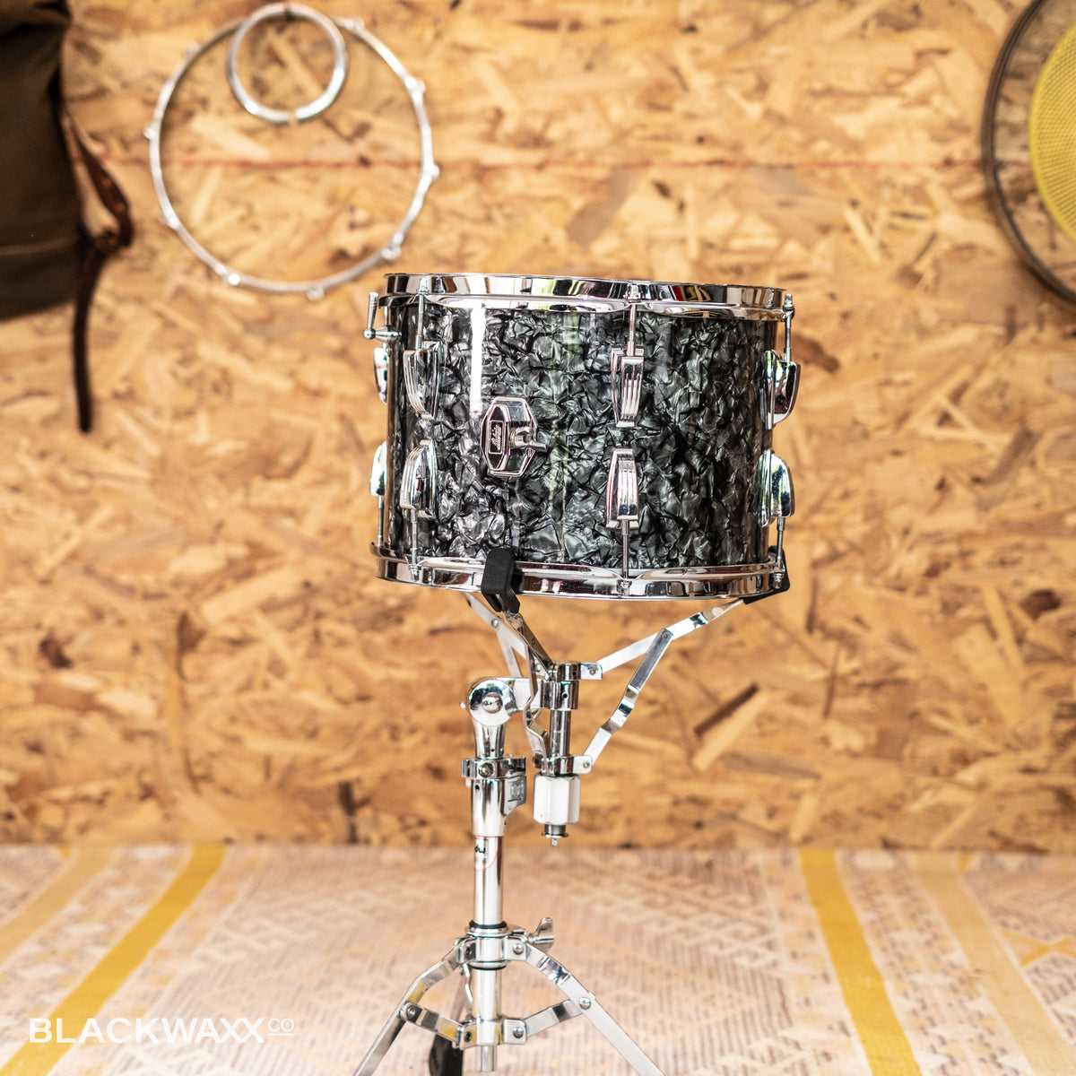 VINTAGE: Ludwig Super Classic - 22, 13, 16 - Black Diamond Pearl