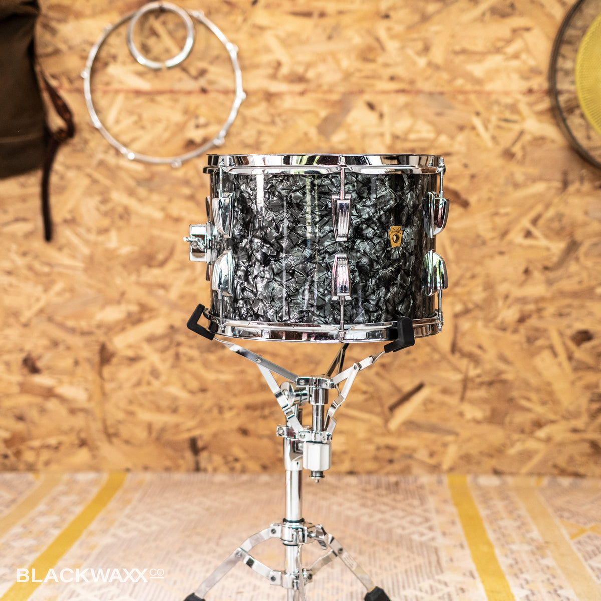 VINTAGE: Ludwig Super Classic - 22, 13, 16 - Black Diamond Pearl