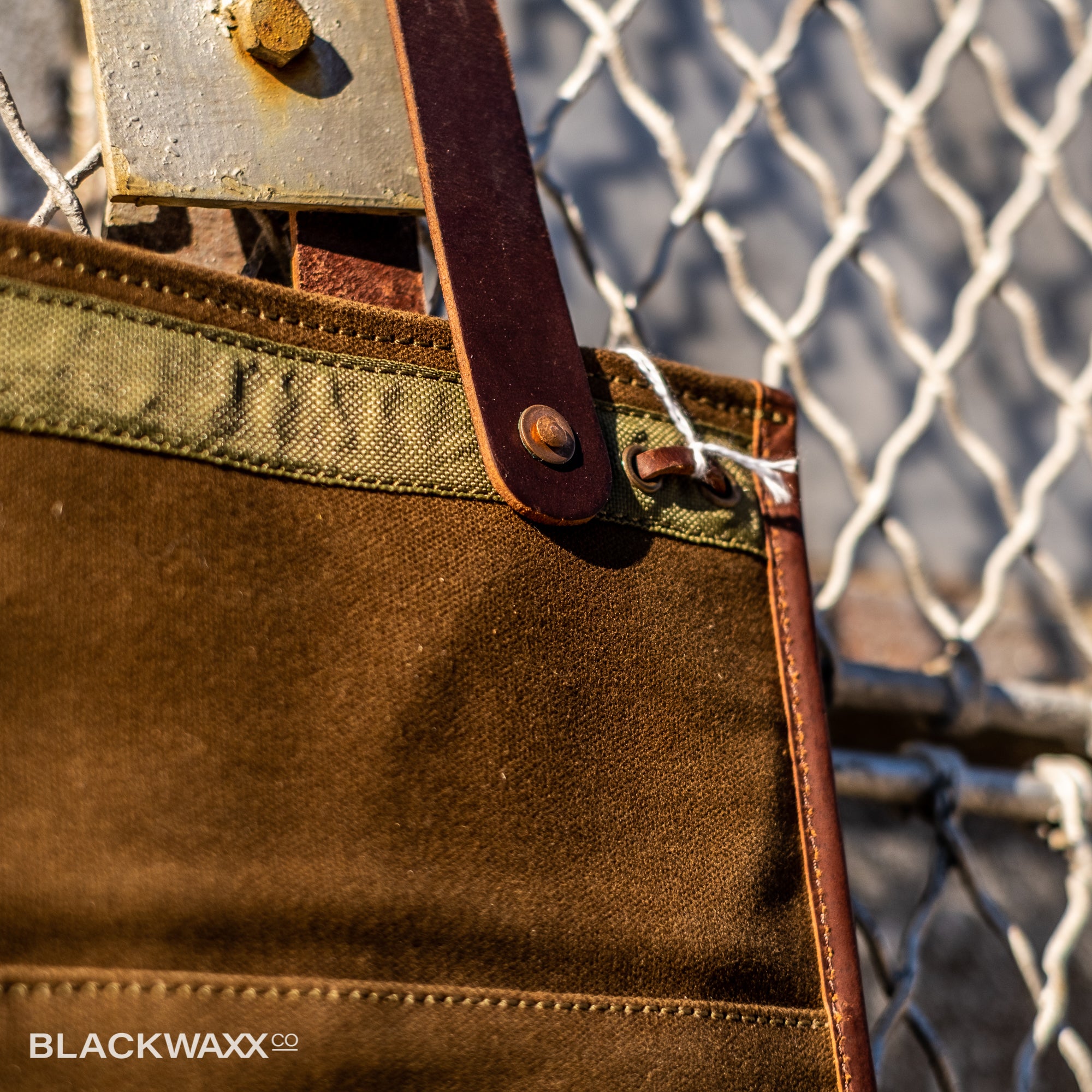 Tackle Instrument - Bi-Fold Stick Bag - Waxed - Black or Green